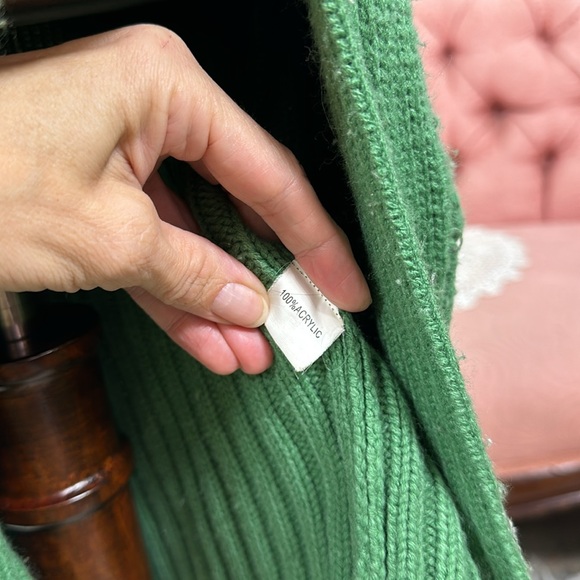 Sagey dusty green cardigan sweater, cable knit toggle buttons pockets and hood - Picture 7 of 9